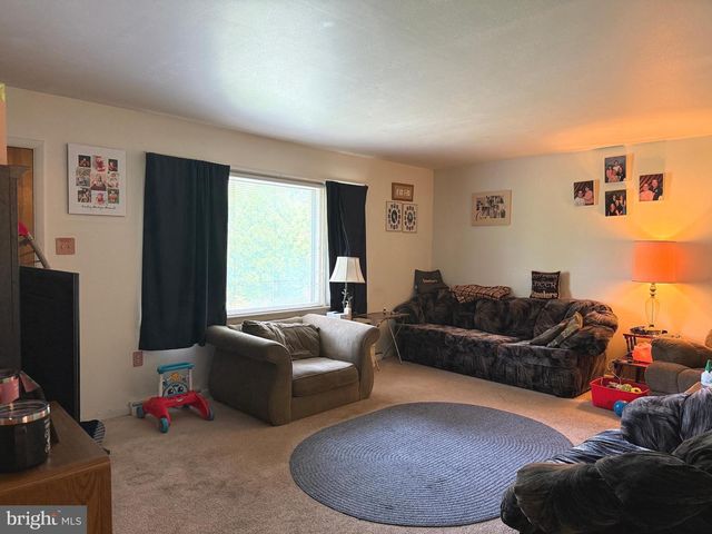 446 N NYES ROAD, Harrisburg, PA 17112