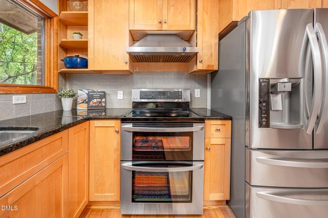 1020 Burning Tree Drive, Chapel Hill, NC 27517