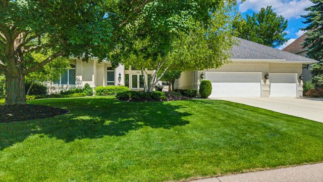 6985 Howard Lane, Eden Prairie, MN 55346