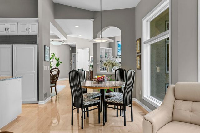 6985 Howard Lane, Eden Prairie, MN 55346