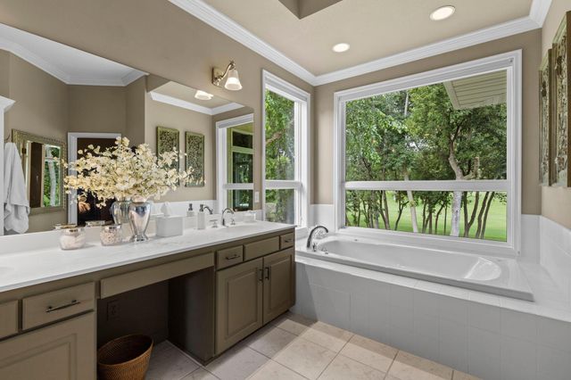 6985 Howard Lane, Eden Prairie, MN 55346