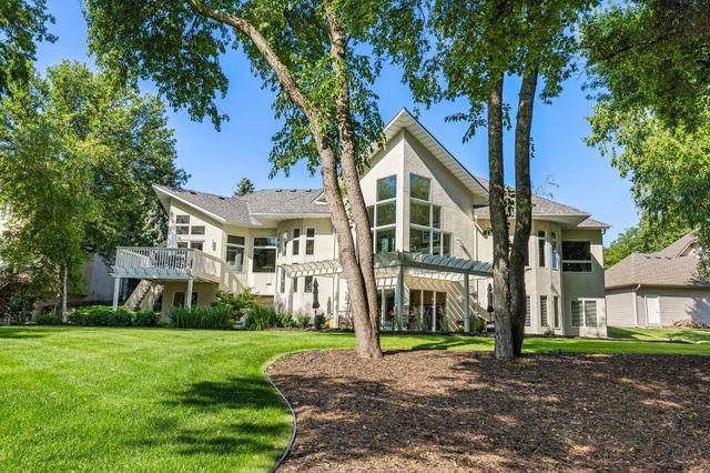 6985 Howard Lane, Eden Prairie, MN 55346
