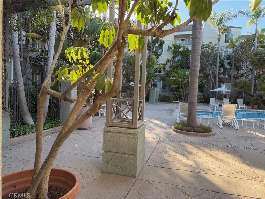 Image 4 of property listing at 2253 Martin, Irvine, CA 92612