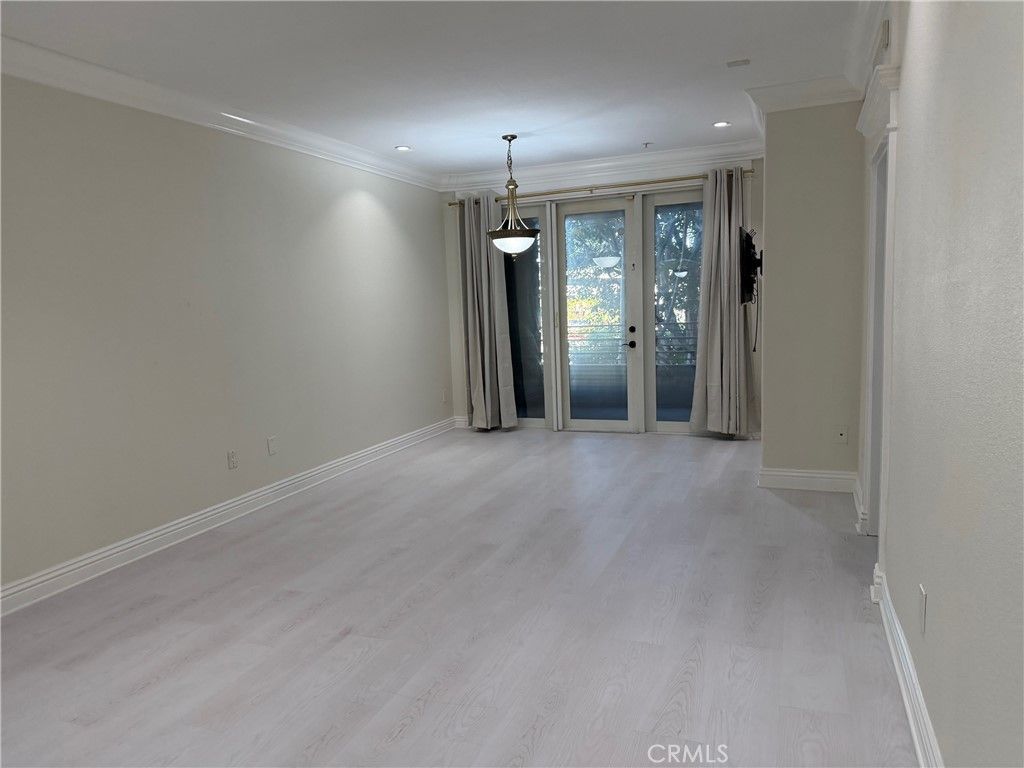 Image 40 of property listing at 2253 Martin, Irvine, CA 92612