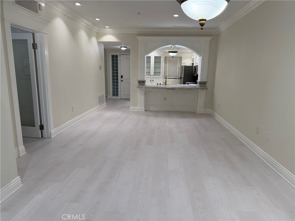Image 44 of property listing at 2253 Martin, Irvine, CA 92612