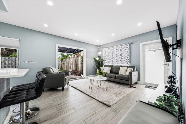 1400 NE 14th St, Fort Lauderdale, FL 33304