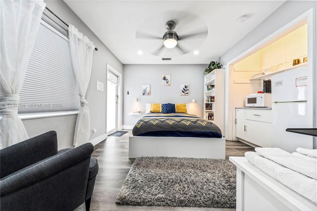 1400 NE 14th St, Fort Lauderdale, FL 33304