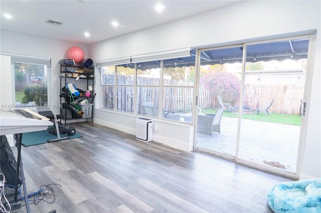 1400 NE 14th St, Fort Lauderdale, FL 33304