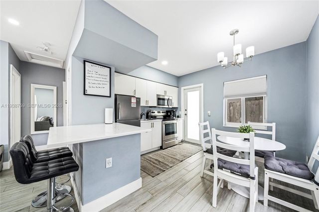 1400 NE 14th St, Fort Lauderdale, FL 33304