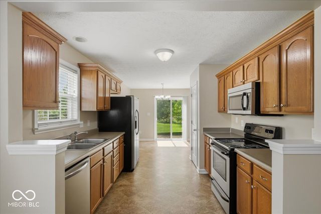 12679 Old Pond Road, Noblesville, IN 46060