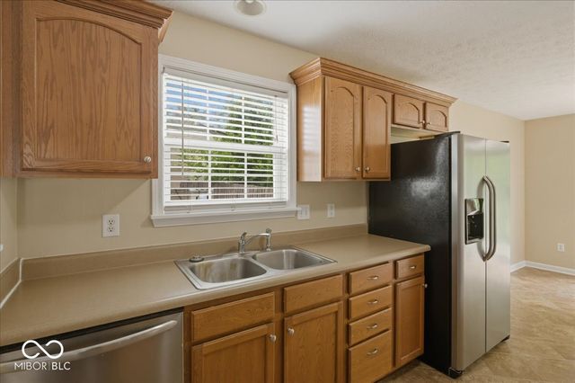 12679 Old Pond Road, Noblesville, IN 46060