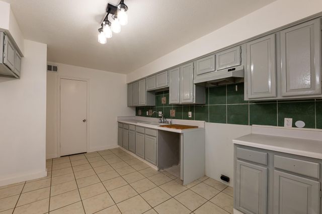 8486 Ariel Street, Houston, TX 77074