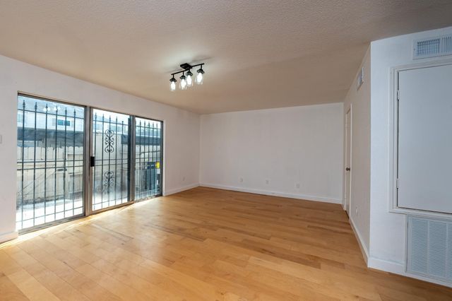 8486 Ariel Street, Houston, TX 77074