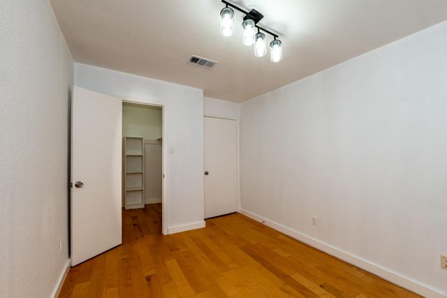 8486 Ariel Street, Houston, TX 77074