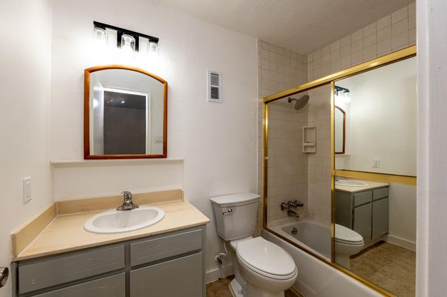 8486 Ariel Street, Houston, TX 77074