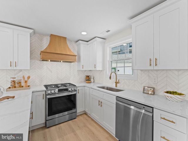 104 CRESCENT RD, Ocean City, NJ 08226