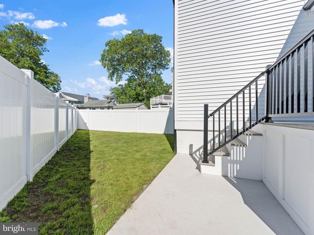 104 CRESCENT RD, Ocean City, NJ 08226