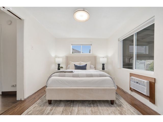 515 PEARL St, Oregon City, OR 97045