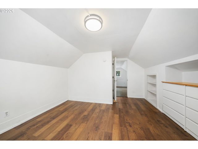 515 PEARL St, Oregon City, OR 97045