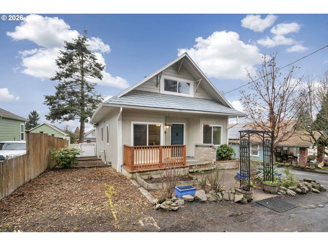 515 PEARL St, Oregon City, OR 97045