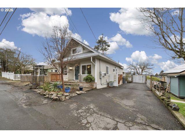 515 PEARL St, Oregon City, OR 97045