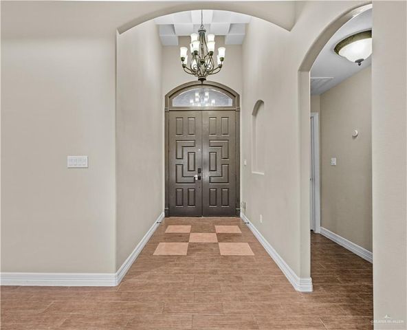 2608 Flamingo Avenue, Mission, TX 78574