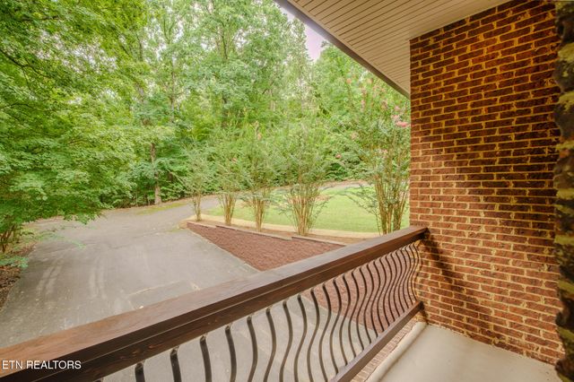 431 Thomas Loop Rd, Sevierville, TN 37876