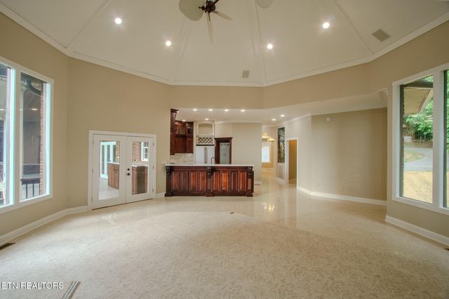 431 Thomas Loop Rd, Sevierville, TN 37876