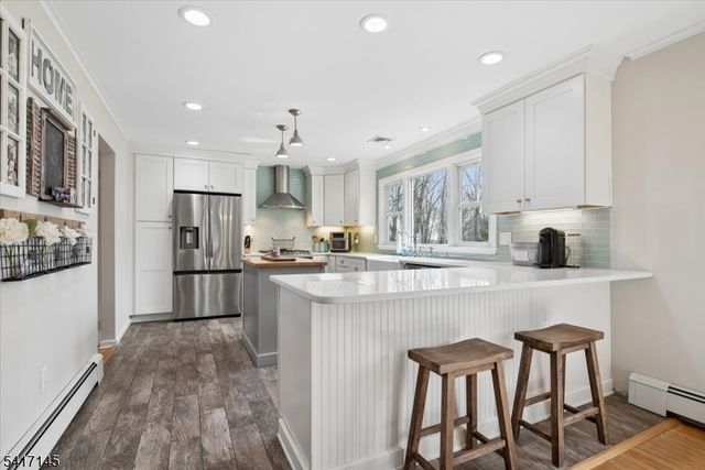 13 Forest View Dr, Washington Twp., NJ 07853