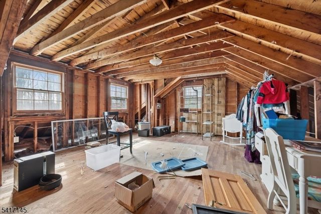 13 Forest View Dr, Washington Twp., NJ 07853