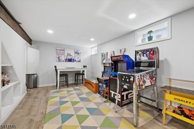 13 Forest View Dr, Washington Twp., NJ 07853