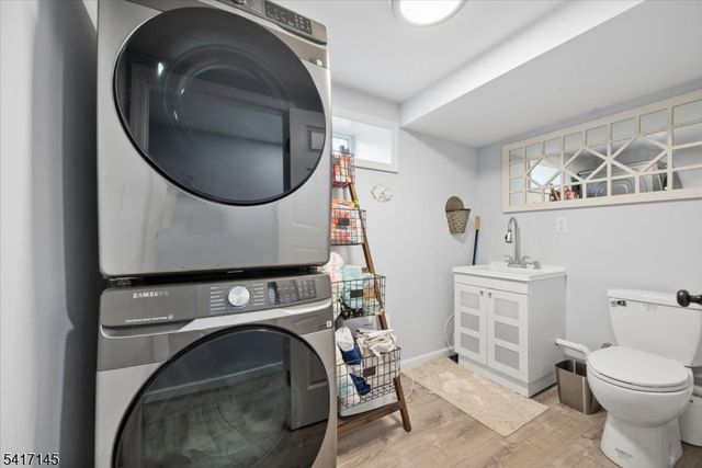 13 Forest View Dr, Washington Twp., NJ 07853