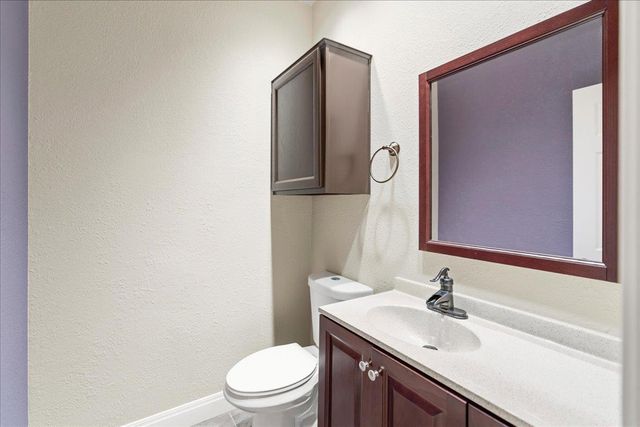 10819 Crown Colony DR 40, Austin, TX 78747