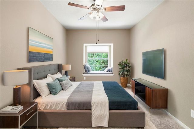 10819 Crown Colony DR 40, Austin, TX 78747