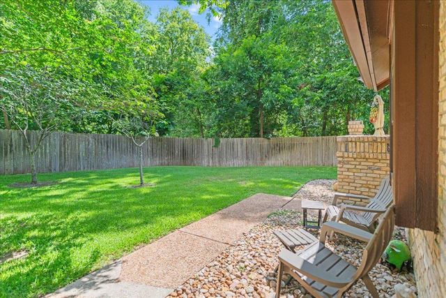 10819 Crown Colony DR 40, Austin, TX 78747