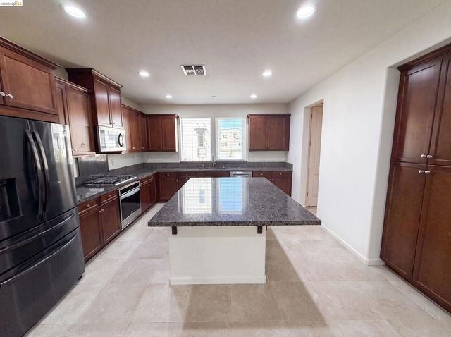 5731 El Dorado Ln, Dublin, CA 94568