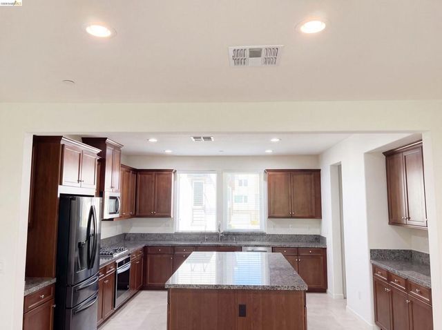 5731 El Dorado Ln, Dublin, CA 94568