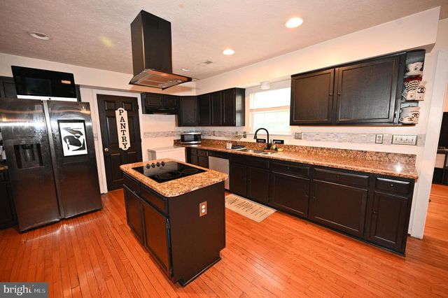 5800 BOST, Clinton, MD 20735