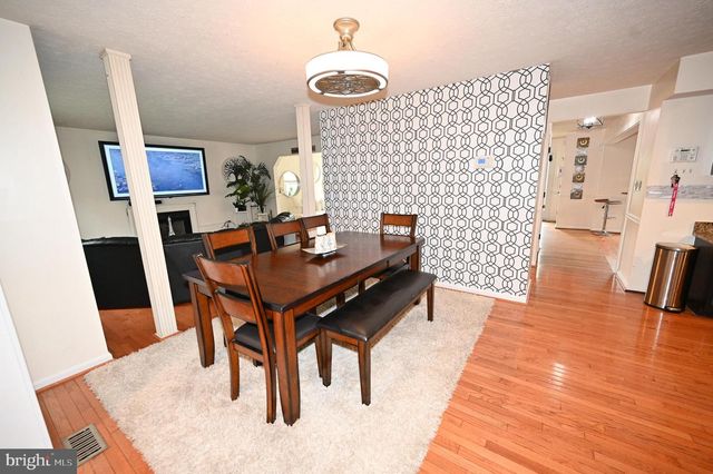 5800 BOST, Clinton, MD 20735