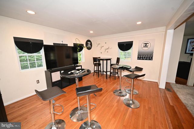 5800 BOST, Clinton, MD 20735