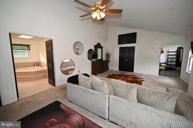5800 BOST, Clinton, MD 20735