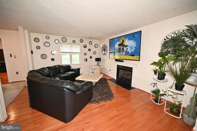 5800 BOST, Clinton, MD 20735