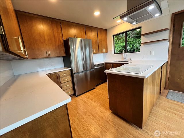 13740 42nd Avenue NE, Seattle, WA 98125