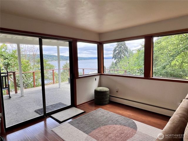 13740 42nd Avenue NE, Seattle, WA 98125