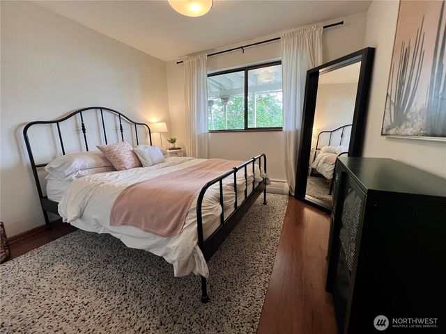 13740 42nd Avenue NE, Seattle, WA 98125