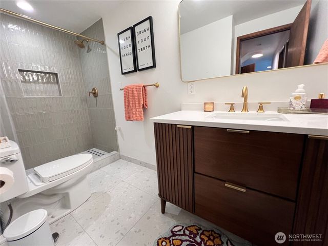13740 42nd Avenue NE, Seattle, WA 98125