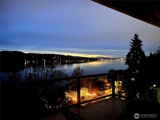 13740 42nd Avenue NE, Seattle, WA 98125