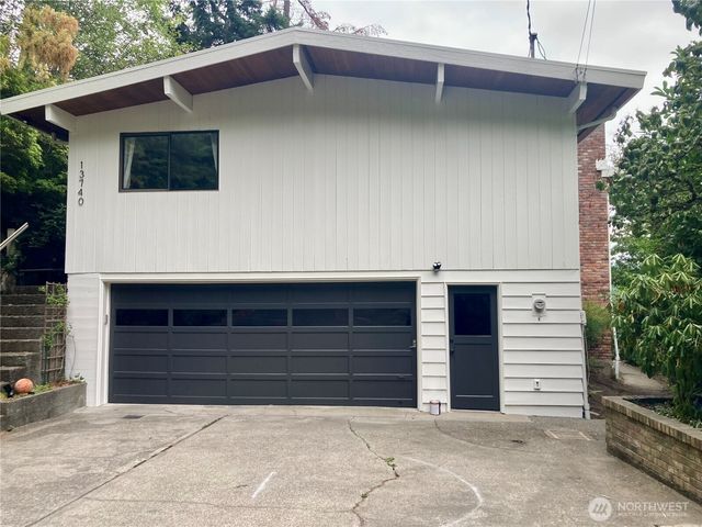13740 42nd Avenue NE, Seattle, WA 98125