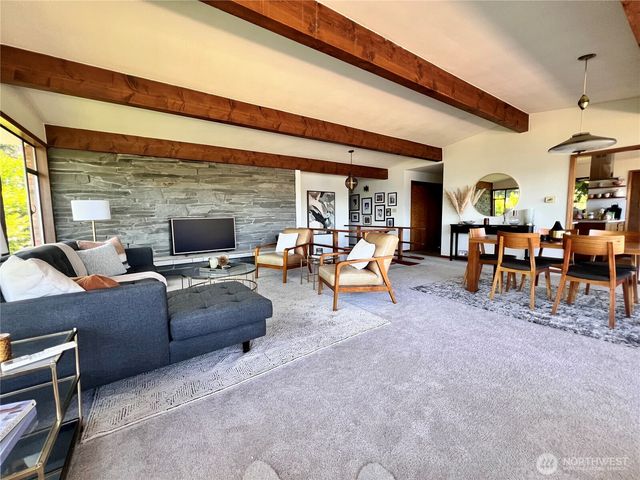13740 42nd Avenue NE, Seattle, WA 98125