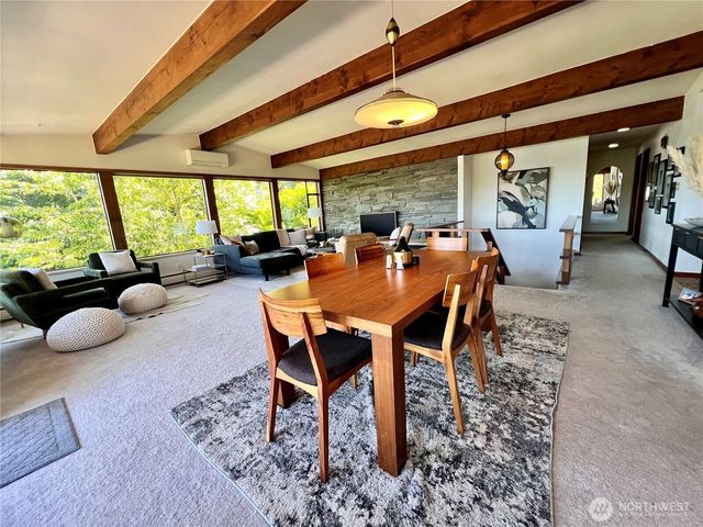 13740 42nd Avenue NE, Seattle, WA 98125